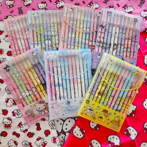 (7) set SANRIO ERASABLE PENS BLACK INK - Picture 1 of 8